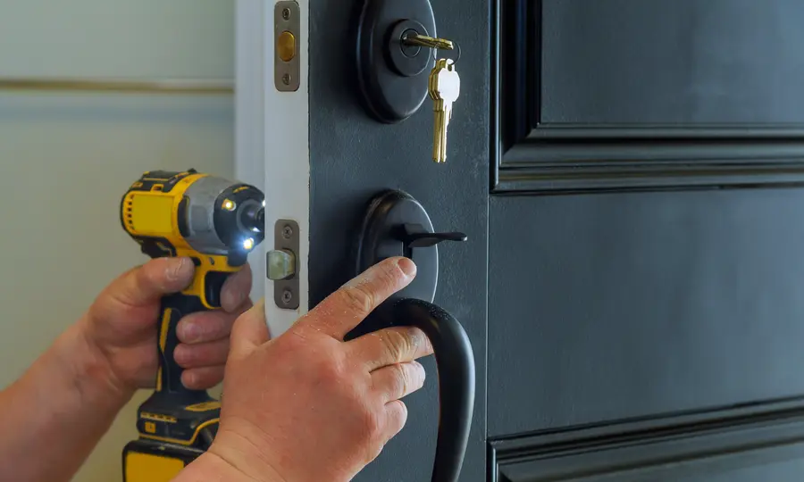 Quando chamar chaveiro residencial